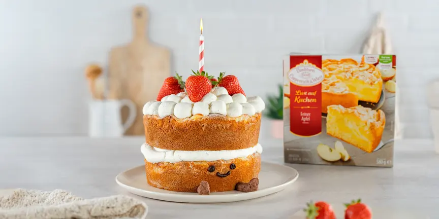 Geburtstagstorte mit Apfelkuchen von Coppenrath & Wiese