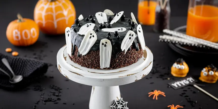 Geister-Torte aus Mousse au Chocolat-Torte von Coppenrath & Wiese