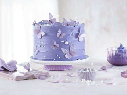 Lila Schmetterlings-Torte